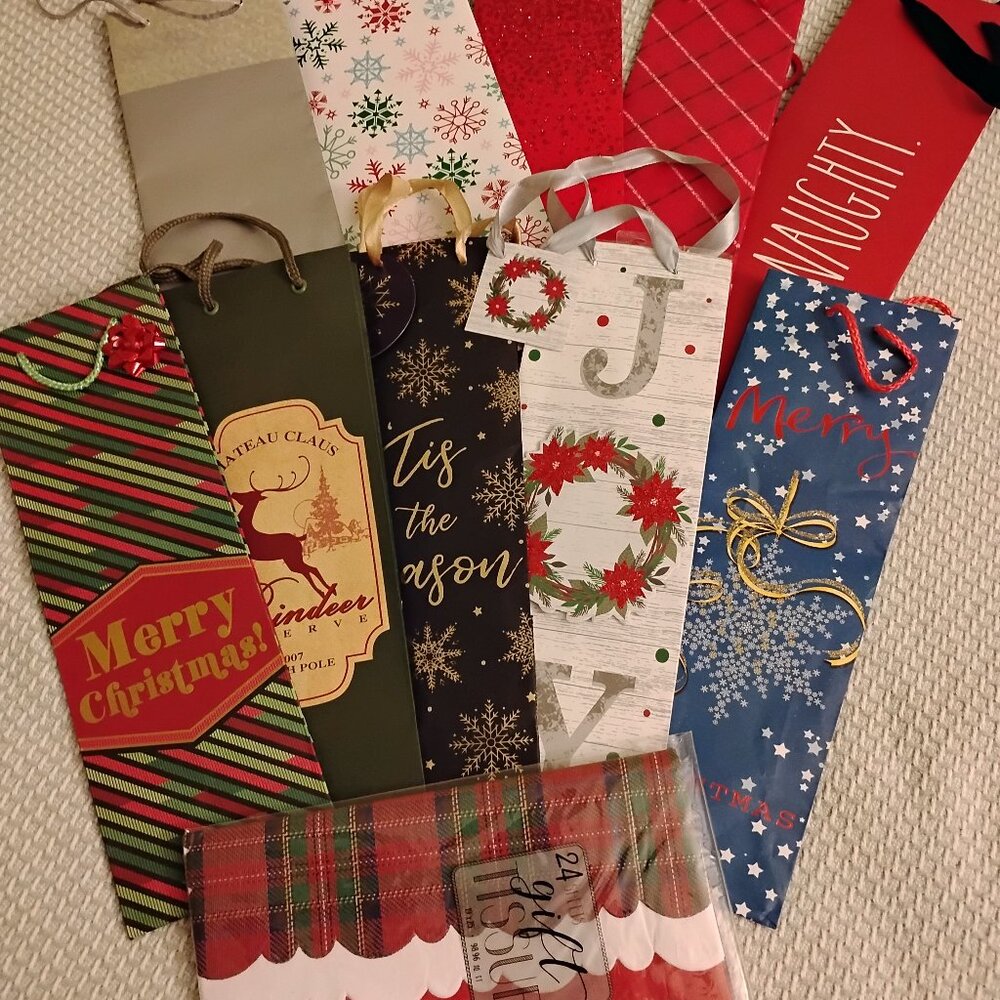 Paper Wine Bottle Bags lot of 10 assorted Christmas